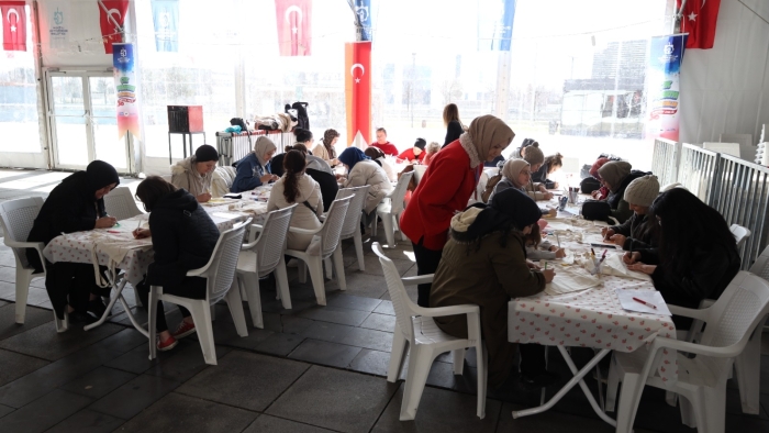 Büyükşehir’in Ramazan Şenlikleri El Sanatları Atölyesi ile Renklendi